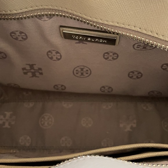 Tory Burch Small Robinson Zip Tote French Grey - Picture 6 of 8